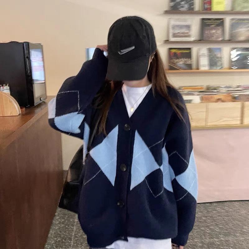 Áo Khoác Cardigan Nút Kẻ Hình Quả Trám Dáng Thời Trang Thu Đông Tay Dài | Smide Clothing