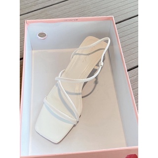 sandal mới về