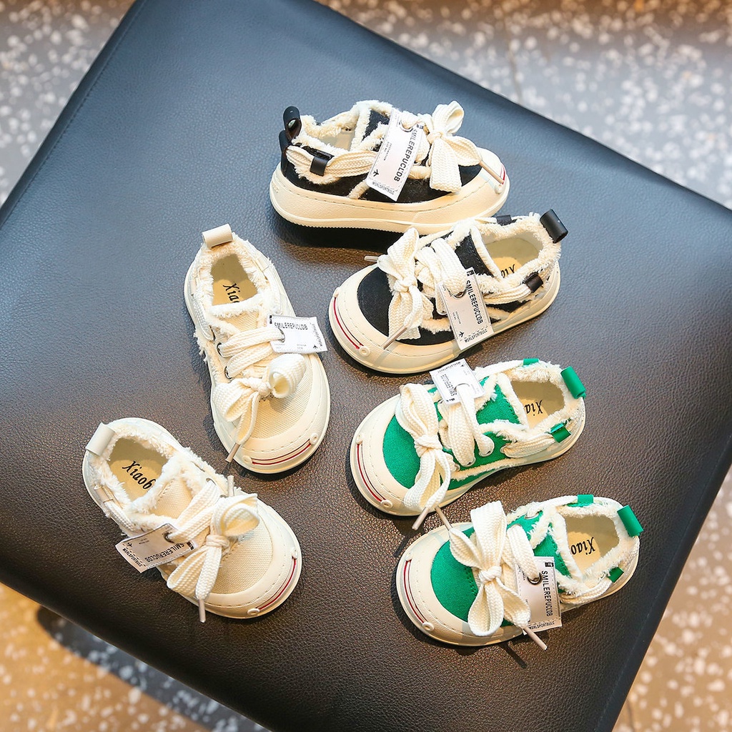 Hàng Mới Về Giày Thể Thao Thoáng Khí Đế Mềm Dễ Phối Đồ Cho Bé