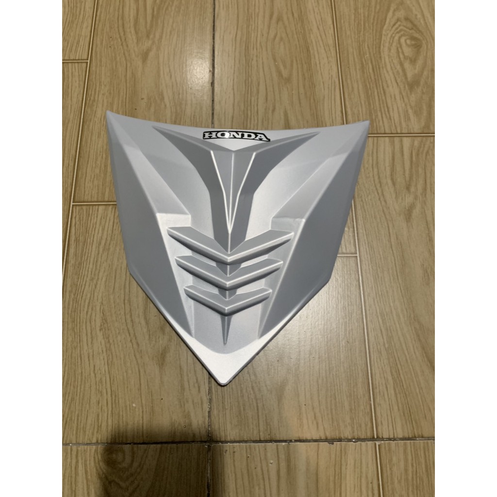 Ốp mặt nạ xe winner x màu bạc