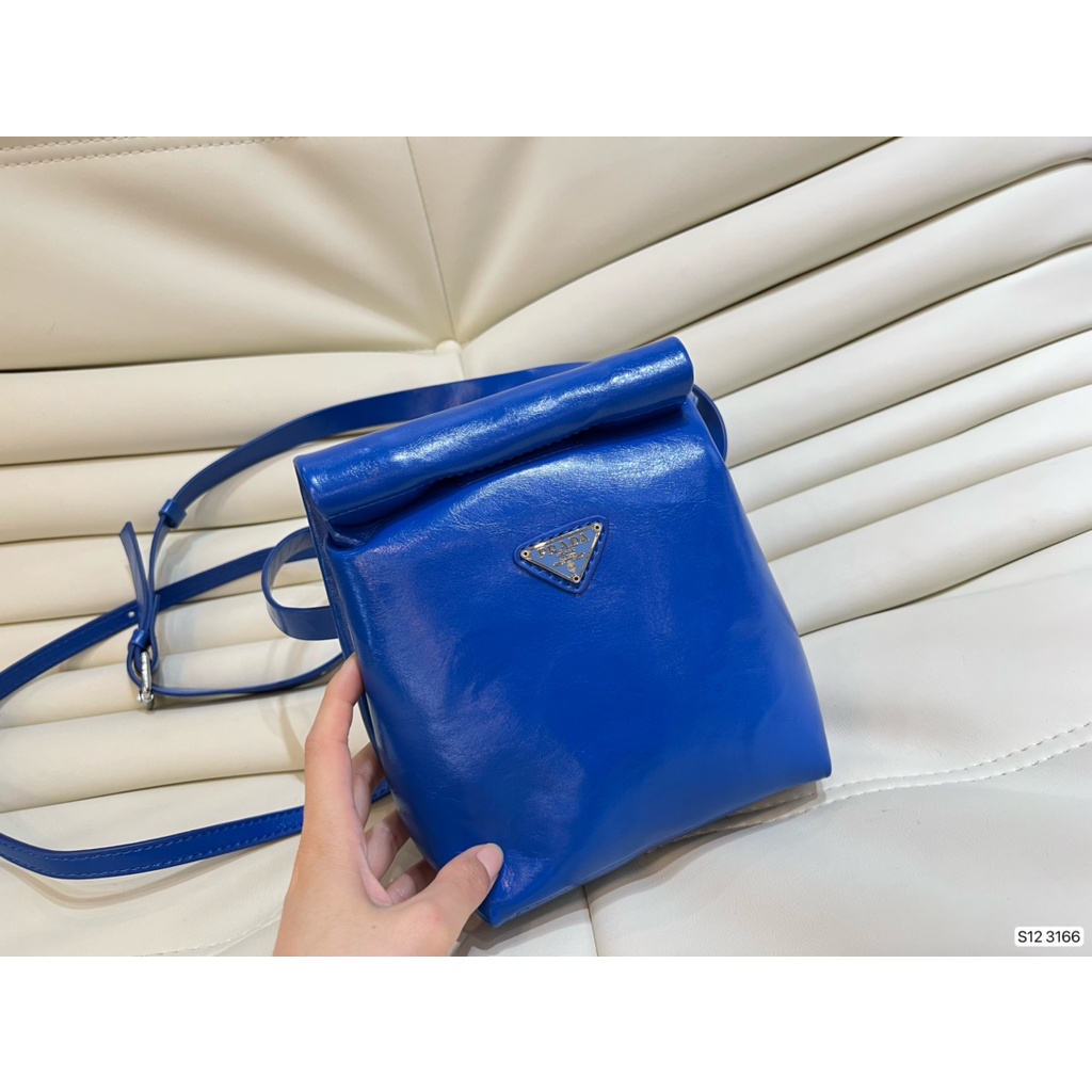Prada Túi Xách Da Sáp Dầu / necessities / Xu Hướng Thời Trang Âu Mỹ / Cho Nữ