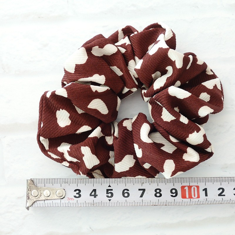 Scrunchies Cột Tóc Bò Sữa Trắng Đen Cow Pattern