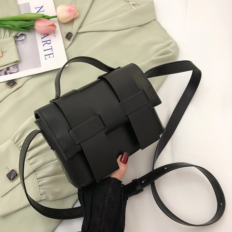 Túi Xách Đeo Chéo Vai Hình Vuông Nhỏ Thời Trang Phổ Biến 2022 Chất Lượng Cao Hợp Thời Trang Cho Nữ