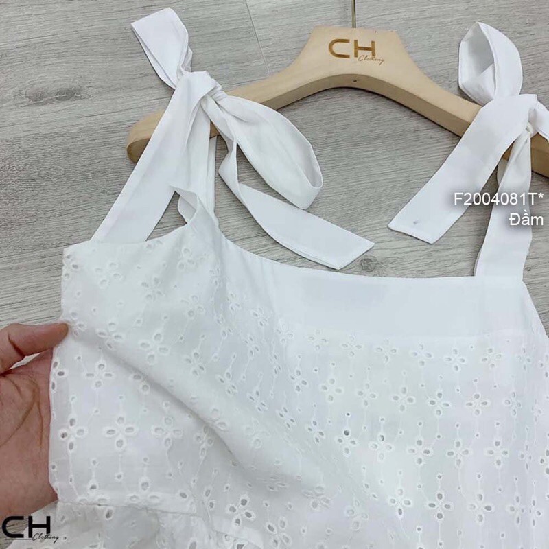 Đầm babydoll xô ren trắng đục lỗ 2 dây thắt nơ vai cực xinh!