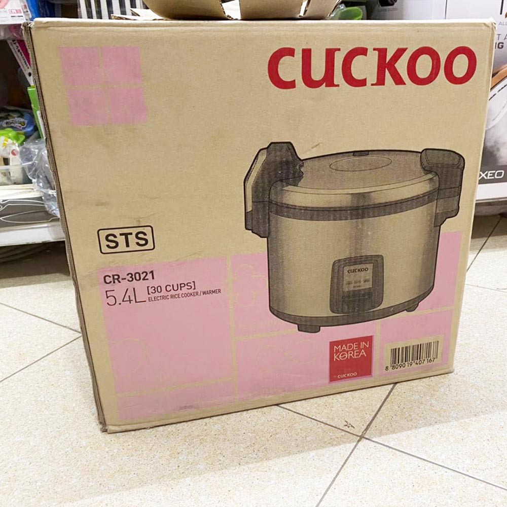 Nồi cơm điện cơ Cuckoo CR-3021 dung tích 5.4 lít xuất xứ Hàn Quốc - Bảo hành chính hãng 24 tháng