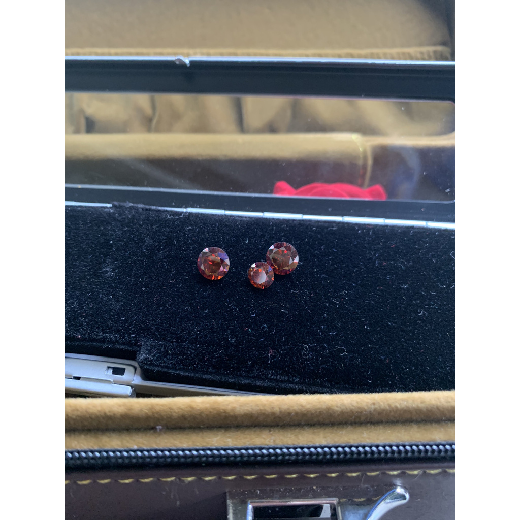 Kim cương nhân tạo Moissanite 6.5mm Đỏ