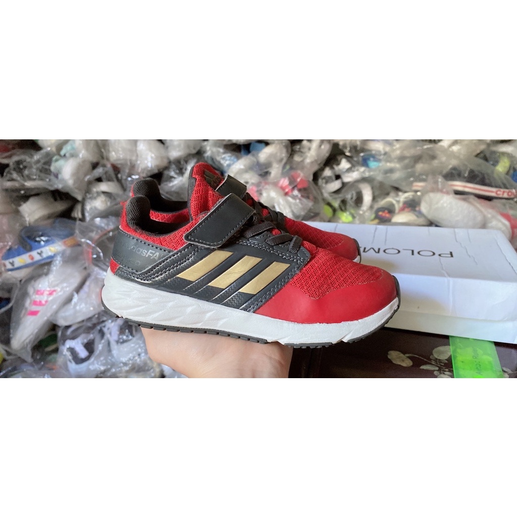 Giày thể thao Adidas cho bé size 31.5