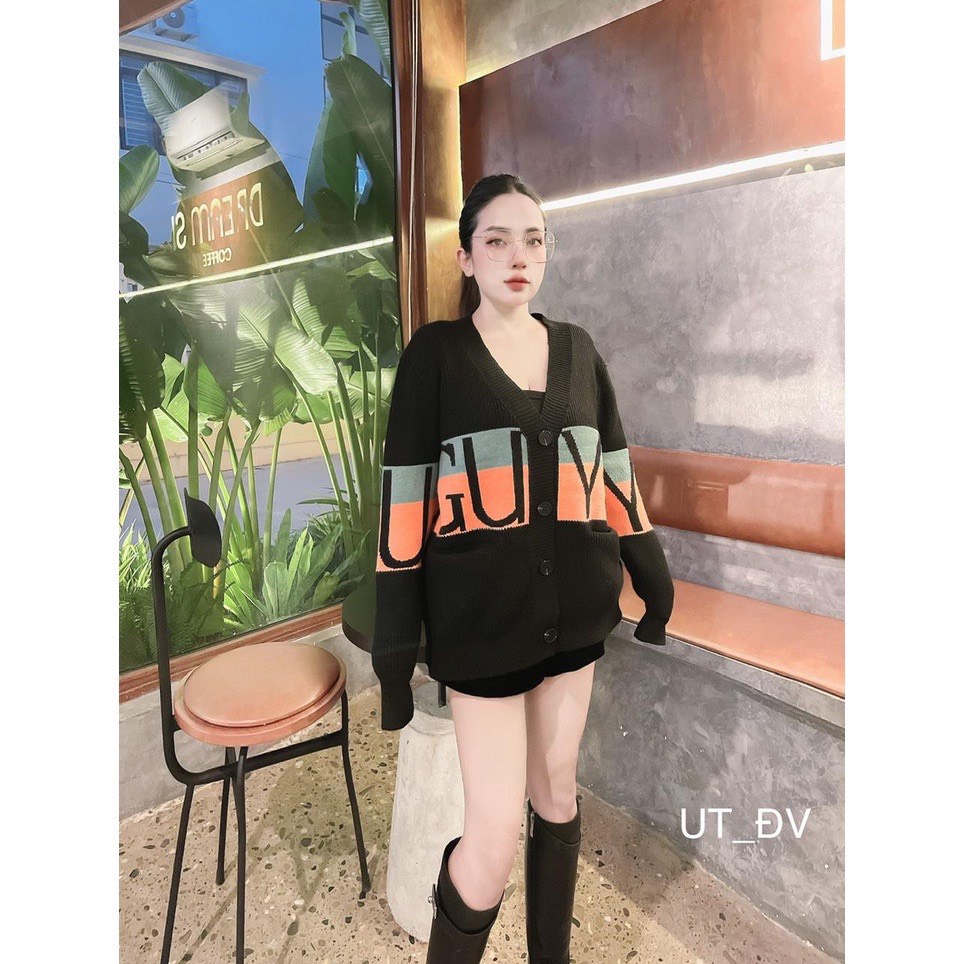 Áo Khoác Cardigan Len Họa Tiết Chữ Guys Phối Màu Tay Dài | Smide Clothing