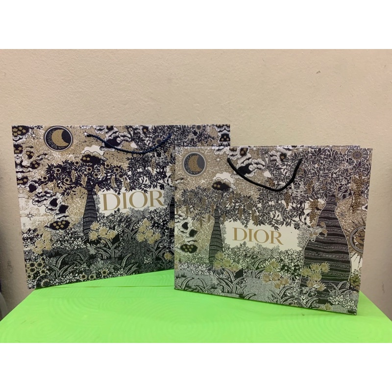 Túi giấy các hãng có sẵn