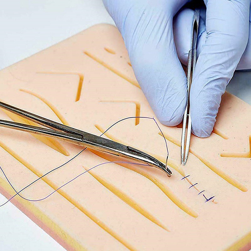 Mô hình thực hành khâu vết thương bằng silicon tiện dụng