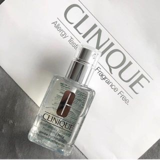 Gel dưỡng ẩm Clinique Dramatically Different Hydrating Jelly 125ml