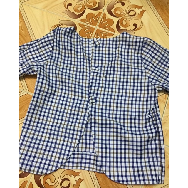 Áo Motifs kiểu xẻ lưng