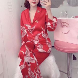 Đồ bộ lụa satin còn hạt
