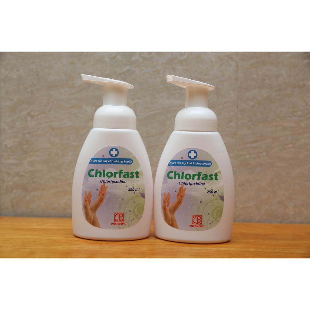 Dung dịch sát khuẩn tay Chlorfast