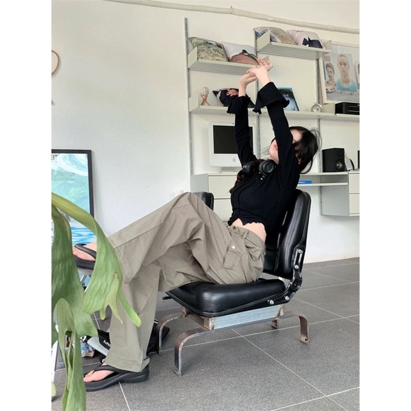 SÉT QUẦN KAKI HỘP CROPTOP ĐEN