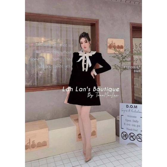 Đầm xòe nhung đen ngực phối viền bèo đính nơ tay dài!