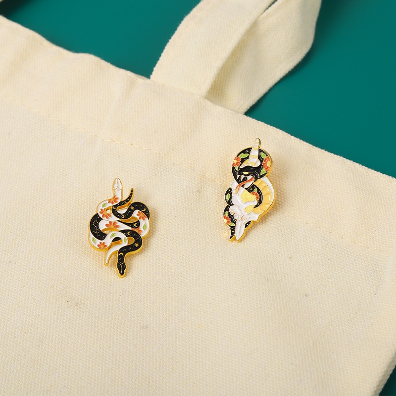 Ghim CàI ÁO HìNh Con RắN Và Hoa MàU Đen ThờI Trang Cho Nam Nữ