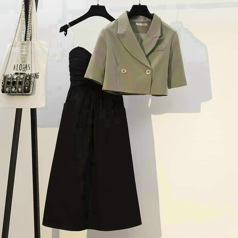 Đầm 2 Dây Nữ Chất Đũi Mát Mịn Kèm Áo Khoác Tuyết Mưa Co Gãn Tốt Dành Cho Các Tín Đồ Thời Trang NEW UNISEX