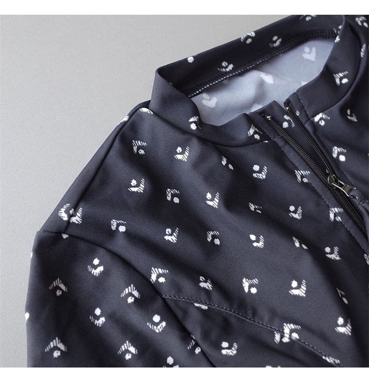 Bikini liền đen chấm bi trắng tay dài khóa kéo kín đáo