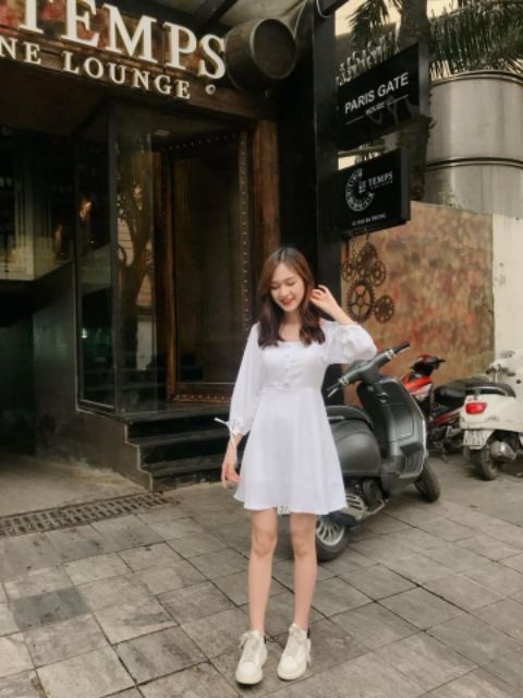 Đầm Nữ Trắng Bèo Cổ Vuông Tay Phồng