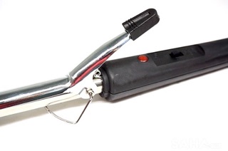 Máy uốn tóc mini giá rẻ ZF 2002