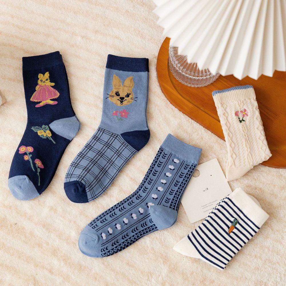 AROMA Vớ Cotton Nữ Họa Tiết Caro &amp; Thỏ Dễ Thương