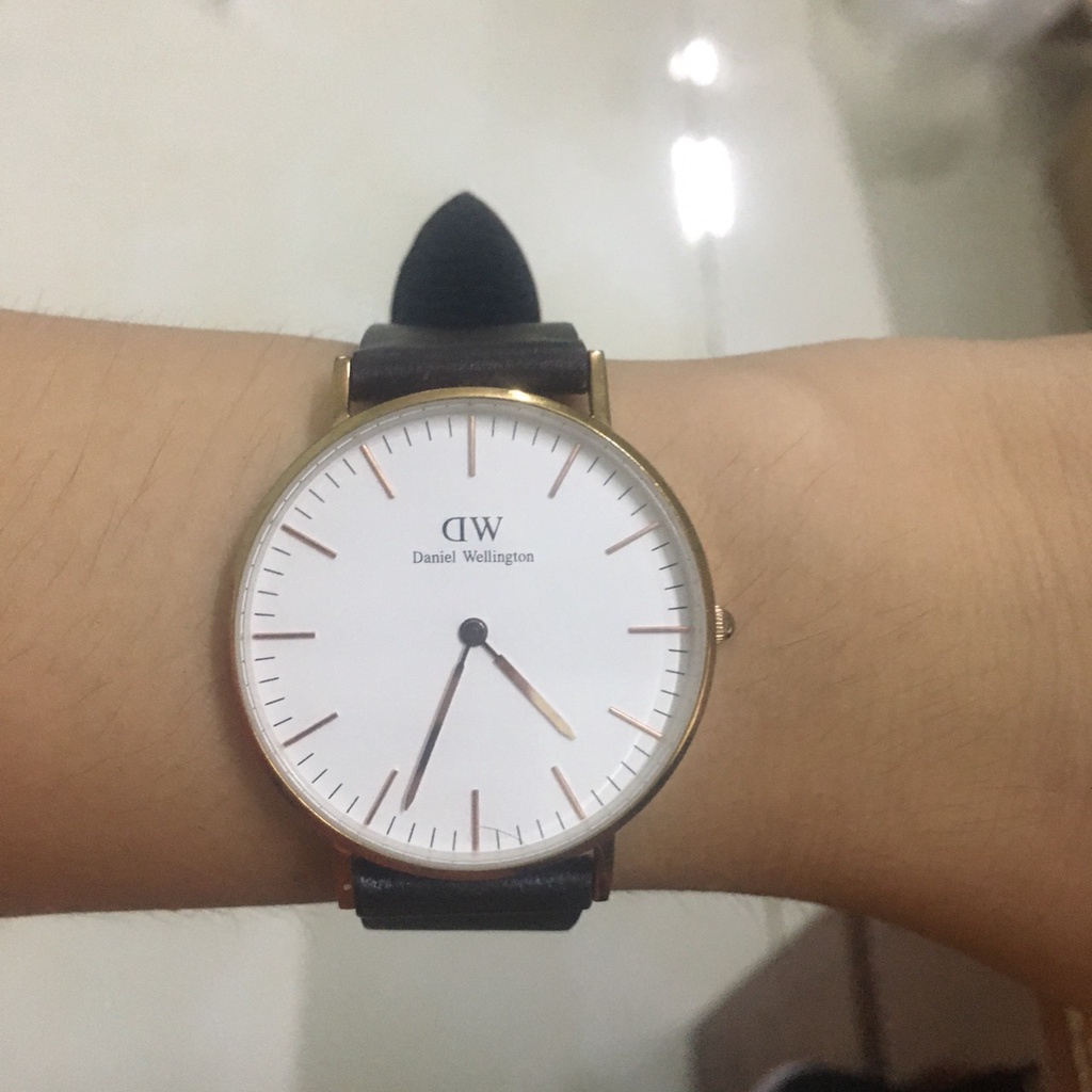 Đồng hồ nam thương hiệu Daniel Wellington hàng si Nhật chính hãng mặt trắng