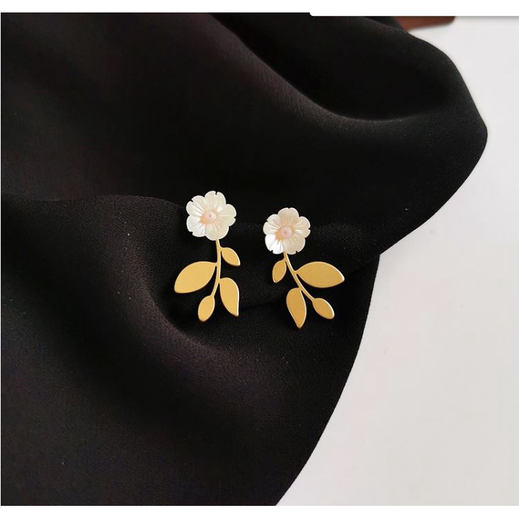 Bông Tai Thanh Lịch [ Đơn 200k tặng Sticker/Quạt bỏ túi ; 500k tặng Sổ nhỏ/ Ghim sách]