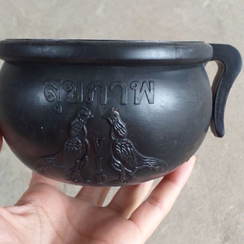 Cóng  ăn cao su cho gà, bồ câu giá rẻ tiện lợi dễ sử dụng
