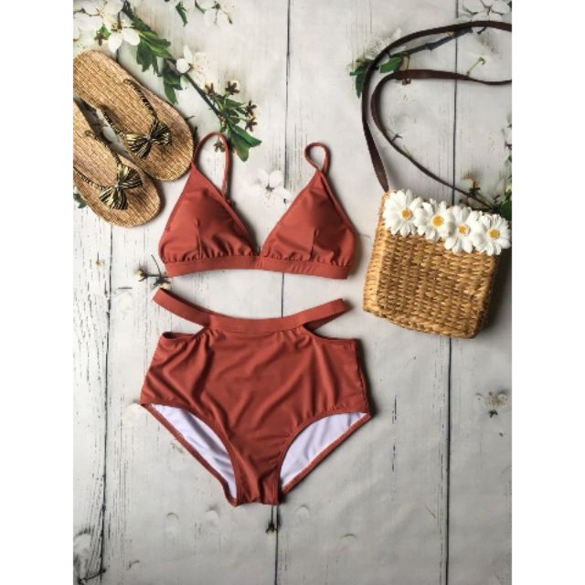 Bikini cam đất