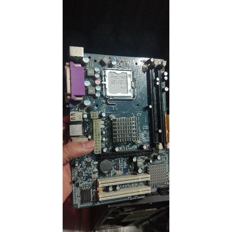 mainboard máy tính G31 + Q8300 , main G31 socket 775 cpu Q8300 combo main và cpu | BigBuy360 - bigbuy360.vn