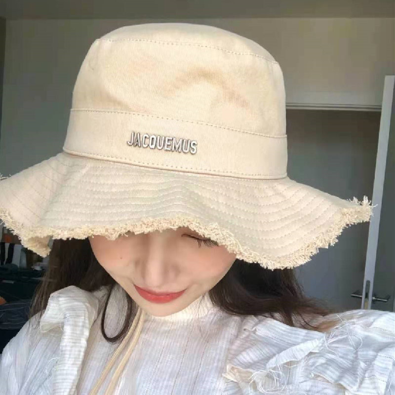 Jacquardmus Mũ Tai Bèo Đi Biển Che Nắng Chống Gió Có Dây Đeo Và logo Kim Loại