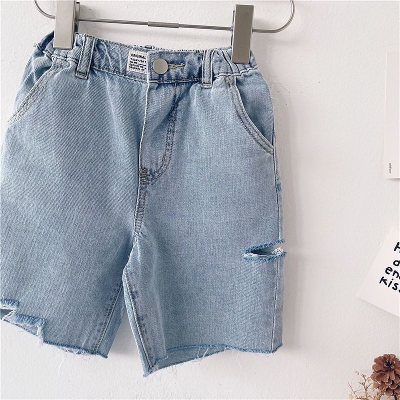 quần short bé trai