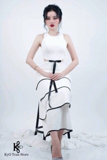 ĐẦM TRẮNG 4 TẦNG KHOÉT EO