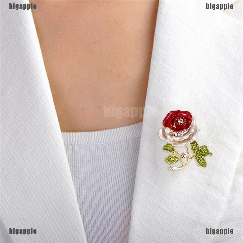 Ghim cài áo hình hoa đính đá sang trọng