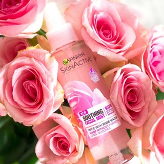 Xịt Khoáng Hoa Hồng Dưỡng Ẩm Garnier Soothing Facial Mist 130ml