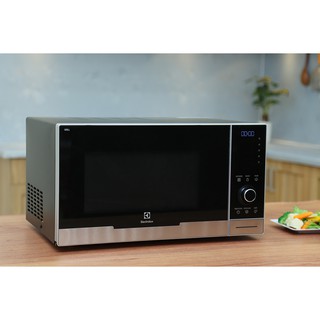 Lò vi sóng Electrolux EMS3085X 30 lít [New 100%]