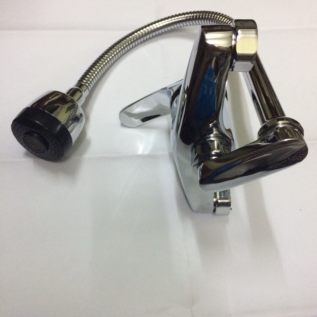 ⚡  Vòi chậu rửa bát cắm tường nóng lạnh CAESAR - bảo hành 4,5 năm