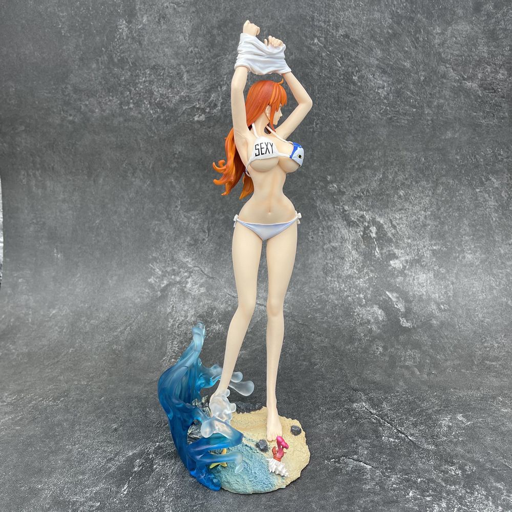 Mô Hình Nhân Vật Nami Mặc Đồ Bơi Trong One Piece