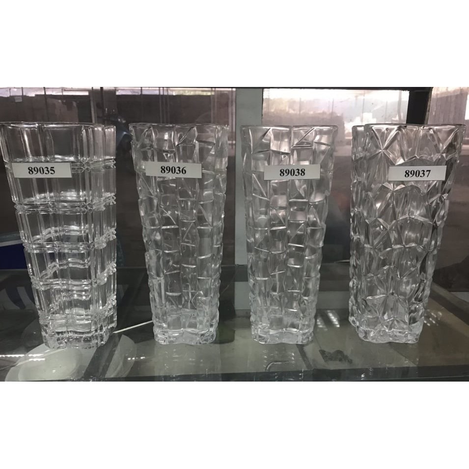 Lọ bình hoa thủy tinh trụ trắng vuông 20cm