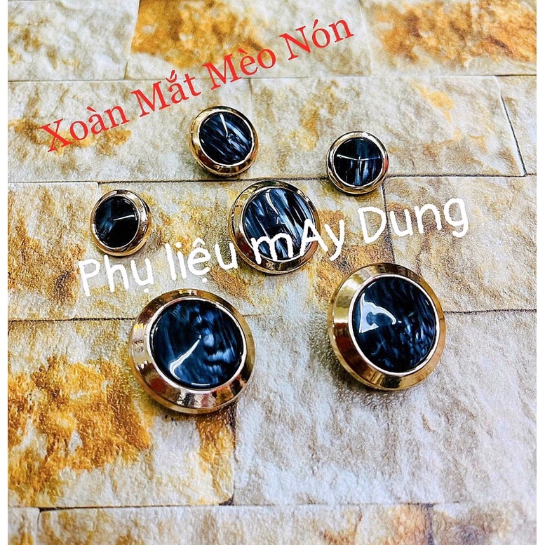 Nút xoàn mắt mèo nón