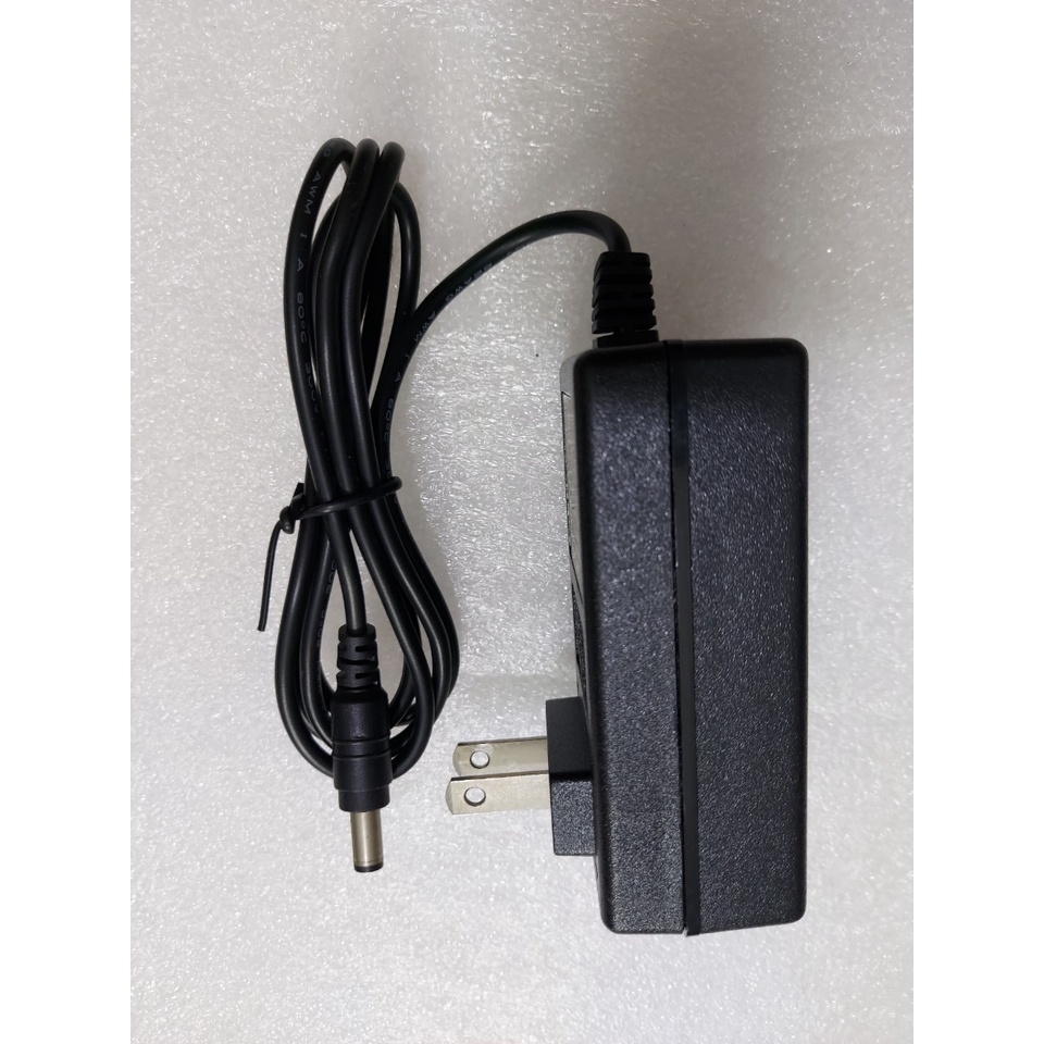 Cục sạc 15v/2a ..hàng bãi..sạc chuẩn dành cho loa kéo...