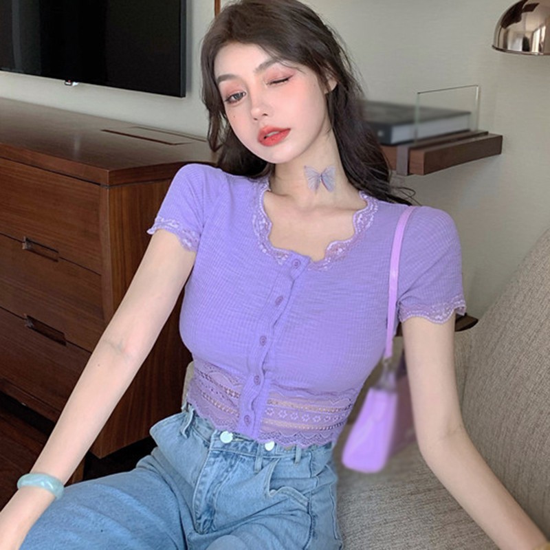 Áo Thun Nữ Tay Ngắn Cổ Tròn Phối Nút Thời Trang