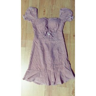 Đầm kẻ caro sọc hồng 180k đuôi cá
