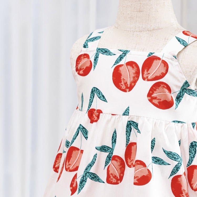 Bộ Đồ Carrot Cho Bé Gái, Họa Tiết Quả Mơ Đỏ, Hai Dây Dáng Xòe, Chất Thô Cotton Thoáng Mát Thấm Hút Mồ Hôi Tốt