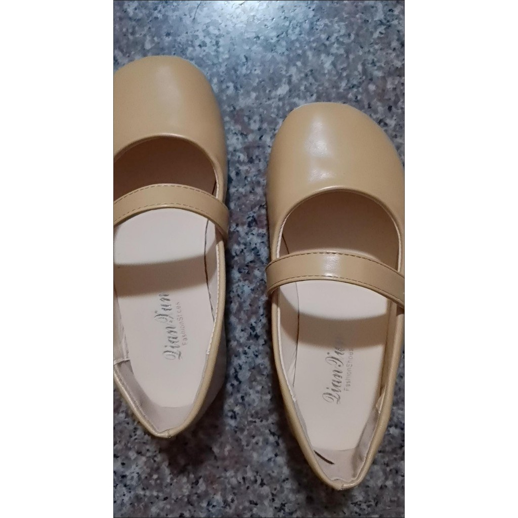 Giày búp bê vintage da cài quai đính hạt mũi tròn đế bệt