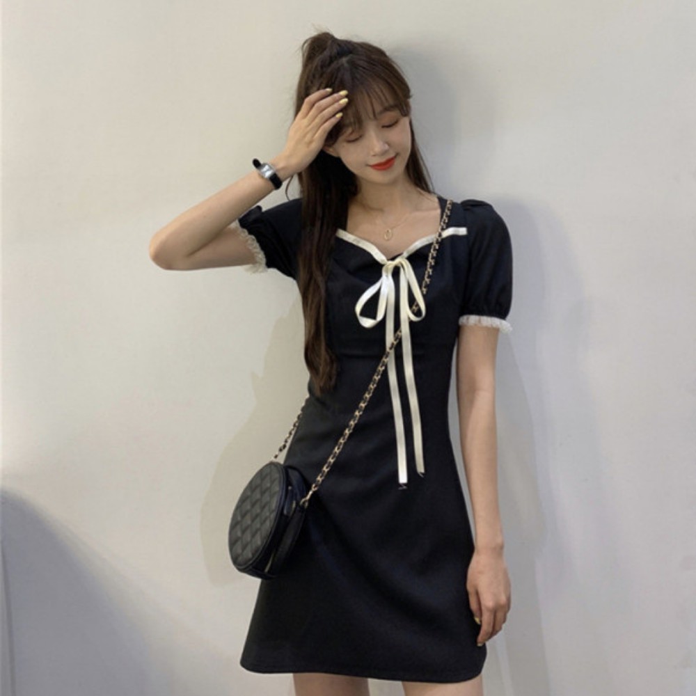 Đầm nữ , đầm váy nữ đẹp dáng chữ A  mẫu váy tay bồng viền trắng cổ dây buộc nơ dài siêu tôn dáng ATILA.SHOP | BigBuy360 - bigbuy360.vn