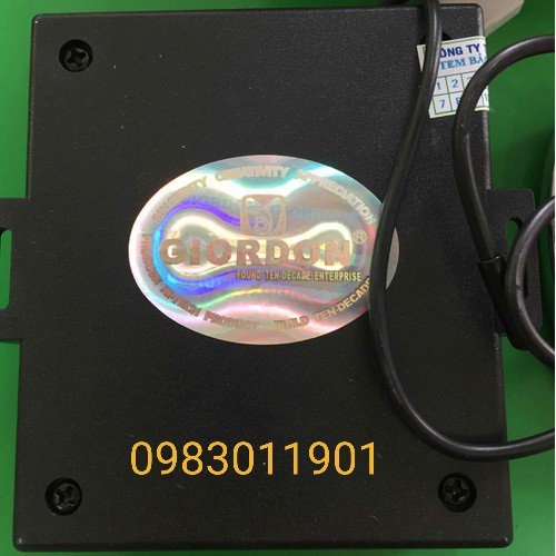 Bộ điểu khiển cửa ô tô từ xa GIORDON 12v 24v .Hàng chính hãng bảo hành 3 tháng kèm theo đôi chuột. Có VIDEO!