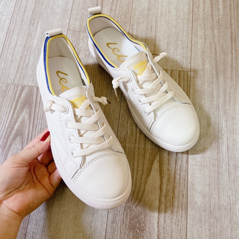 Freeship Giày thể thao nữ/sneaker PUNSHOES đế 2cm chất da siêu mềm thoáng hơi màu trắng kem