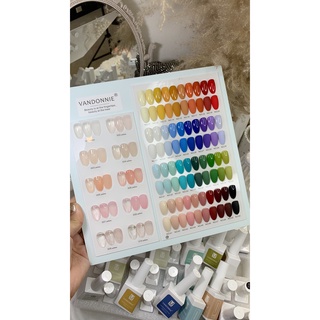Set sơn 50 màu tặng kèm bảng mà và bass top tổng set sơn được nhận là 52 chai